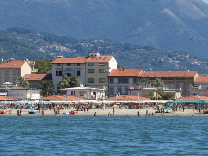 Hotel Pardini Viareggio Buitenkant foto